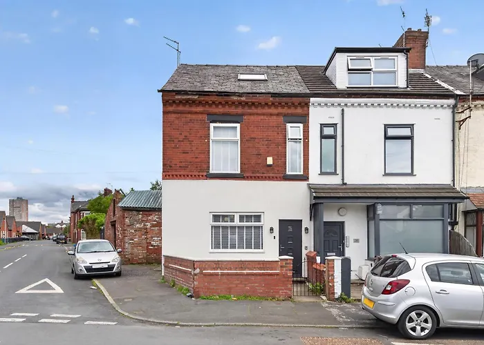 Close To Media City-Old Trafford - 5 Bedroom House